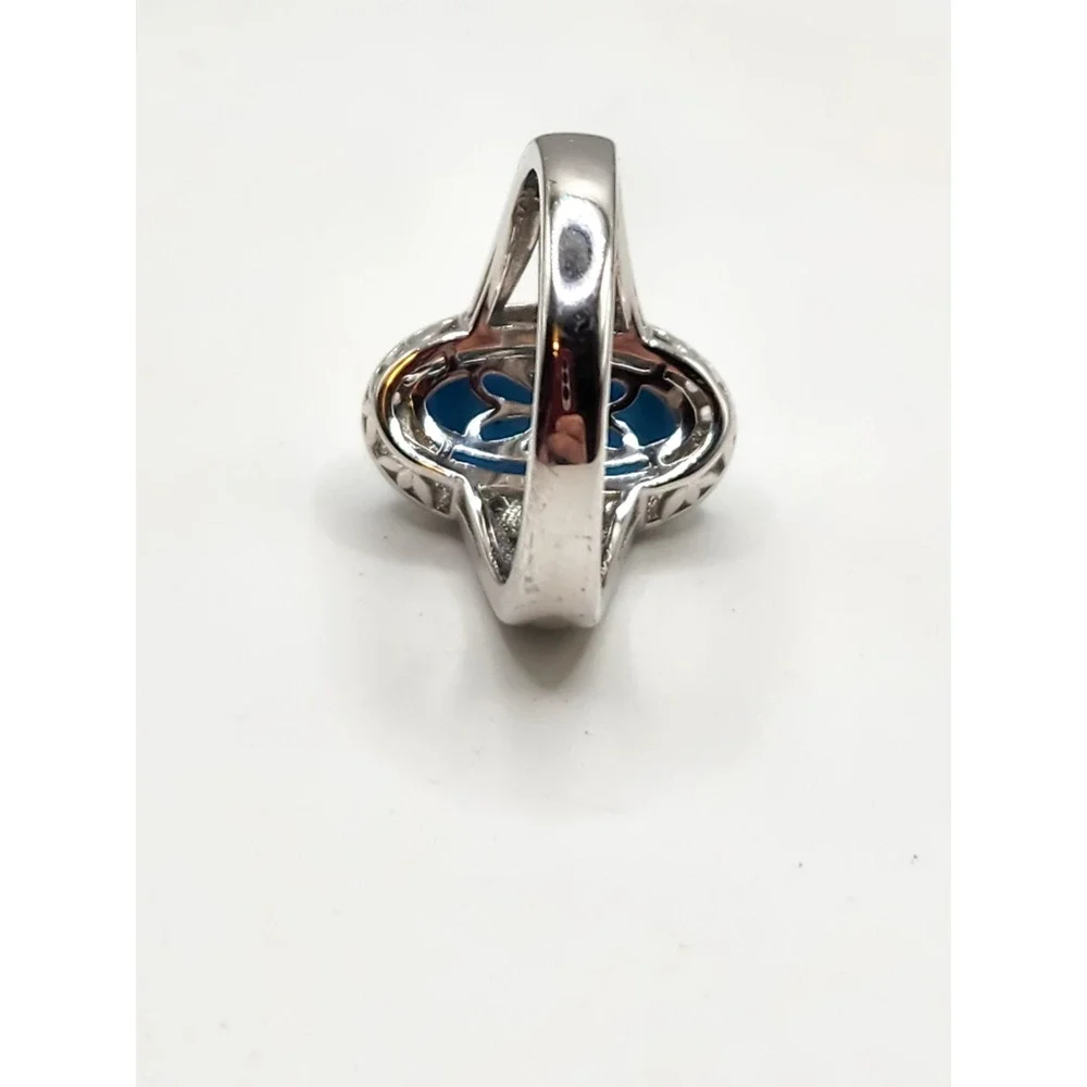 Unbranded sterling silver